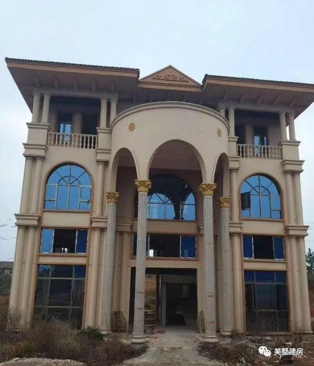 農(nóng)村自建房羅馬柱別瞎用，用不好能毀了整棟別墅