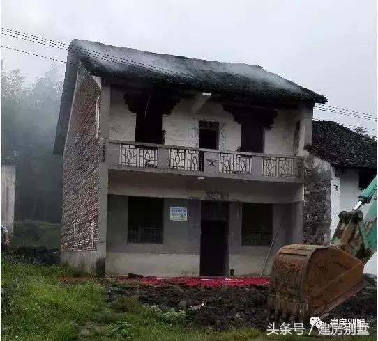 農村自建3層樓房，主體+裝修+家具一共70萬，看值不值