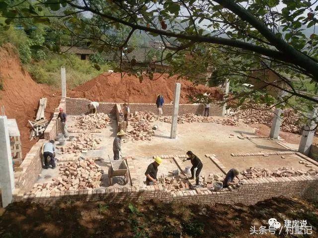 11*11米經(jīng)典兩層農(nóng)村小樓施工案例，附戶型方案設(shè)計(jì)圖