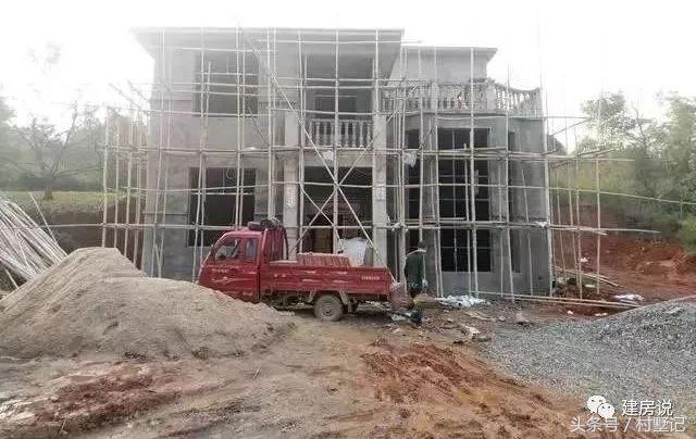 11*11米經(jīng)典兩層農(nóng)村小樓施工案例，附戶型方案設(shè)計(jì)圖