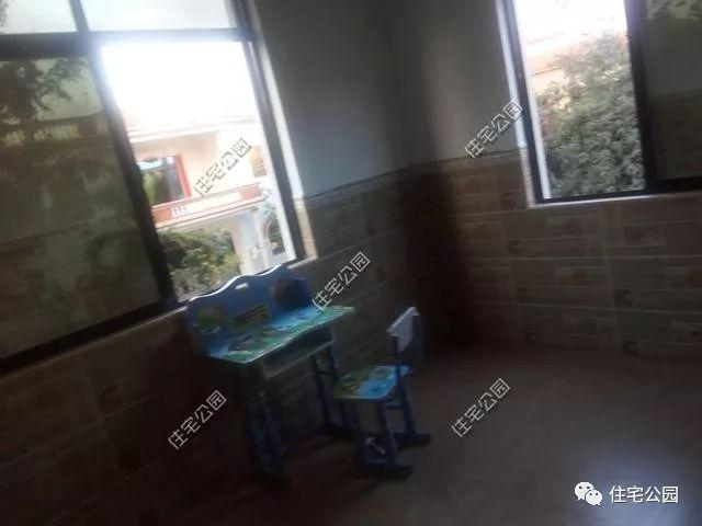 80萬(wàn)自建的三層別墅案例實(shí)拍，附裝修照片