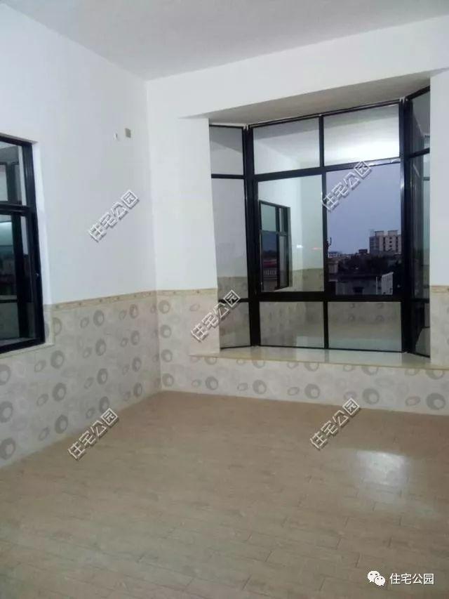 80萬(wàn)自建的三層別墅案例實(shí)拍，附裝修照片