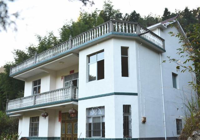 農(nóng)村自建房，包工包料一平方多少錢？說出來嚇死人