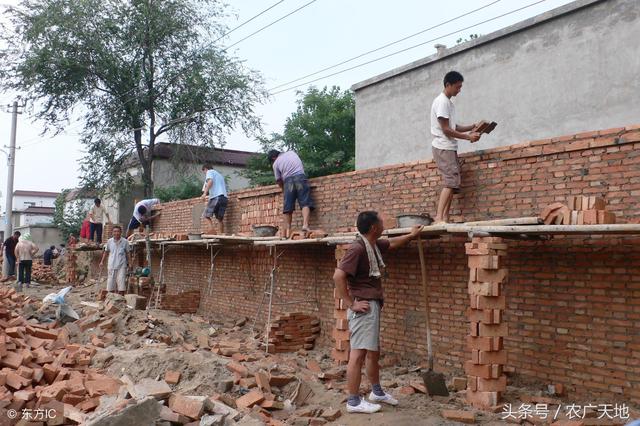在農(nóng)村自建房多少錢，比買房便宜多少