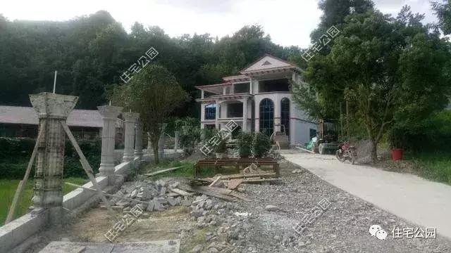 農(nóng)村自建房子最新費(fèi)用，大概多少錢(qián)一個(gè)平方呢