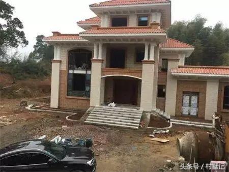 2棟高端三層豪宅設計圖，附方案和建成實景圖