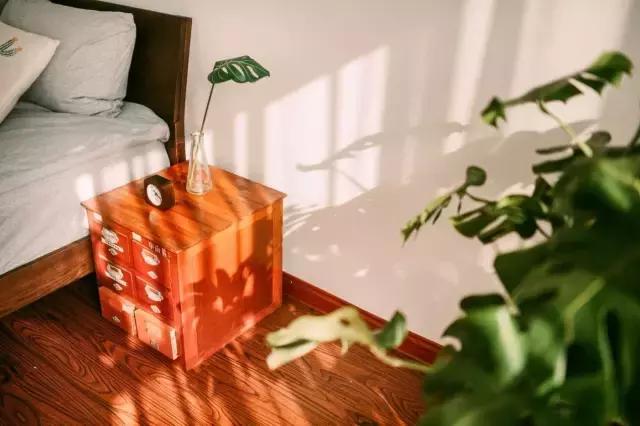 鄉(xiāng)村舊二層樓房改造，改成文藝青年小公寓