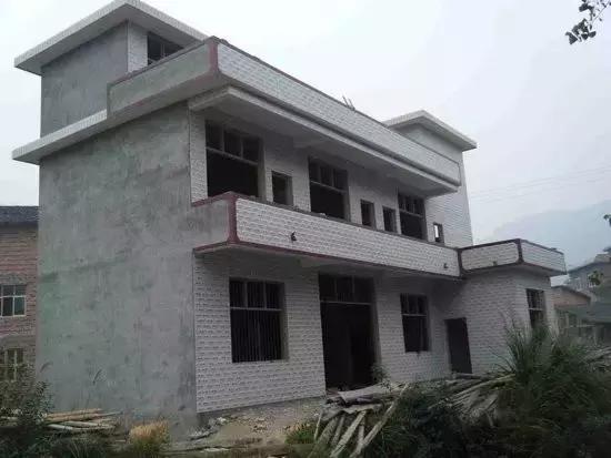 鄉(xiāng)村舊二層樓房改造，改成文藝青年小公寓