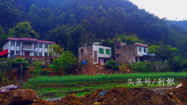 2024年在農(nóng)村未經(jīng)申請(qǐng)擅自建房，可能后果很嚴(yán)重