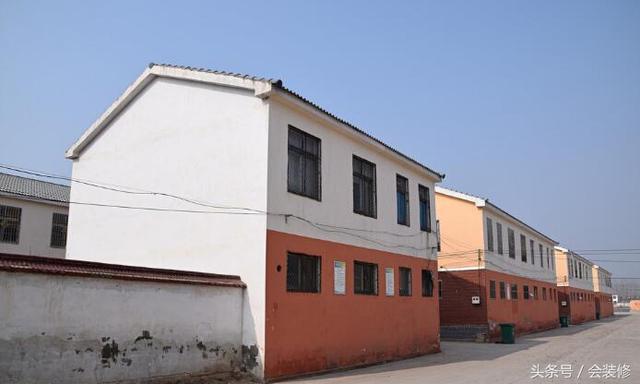 新農(nóng)村兩層樓房帶百平米院子，一套僅售15萬(wàn)，為何沒(méi)人要