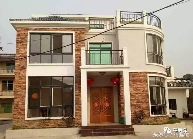 別墅實(shí)景照片圖和效果圖對(duì)比，看完肯定得給施工隊(duì)點(diǎn)贊