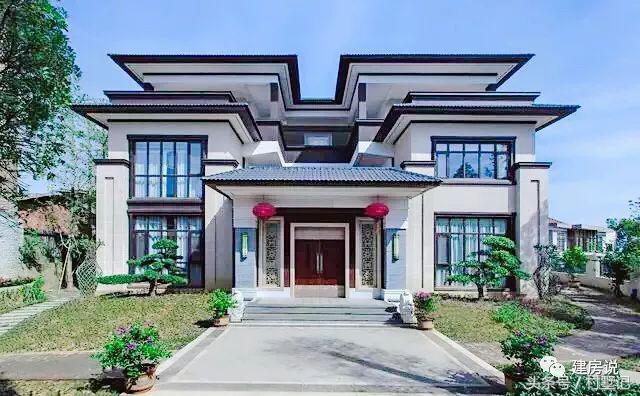 別墅實(shí)景照片圖和效果圖對(duì)比，看完肯定得給施工隊(duì)點(diǎn)贊