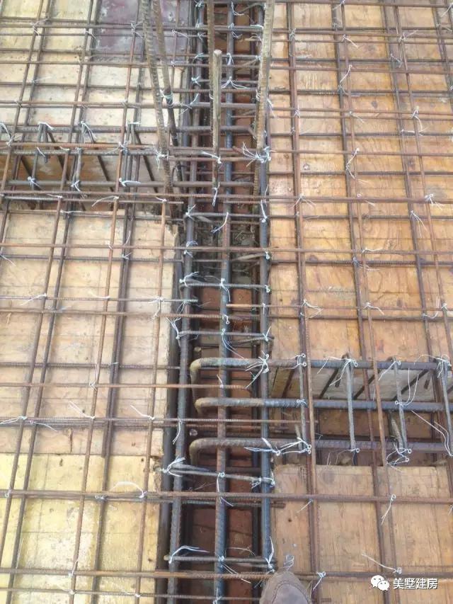 農(nóng)村自建別墅，圈梁和框架梁應(yīng)該怎么配筋？