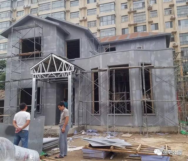 農(nóng)村自建房輕鋼別墅施工過(guò)程實(shí)拍，輕鋼別墅施工沒(méi)想象的難
