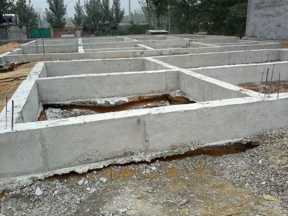 農(nóng)村蓋房子挖地基怎么打結(jié)實？看完你就明白了