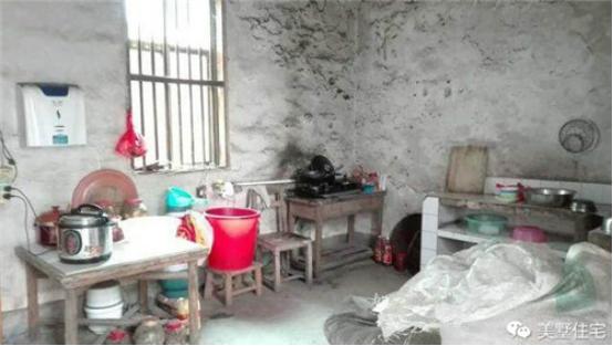 為撐臉面自建四層房屋，錢不夠只能直接住毛坯房，心酸