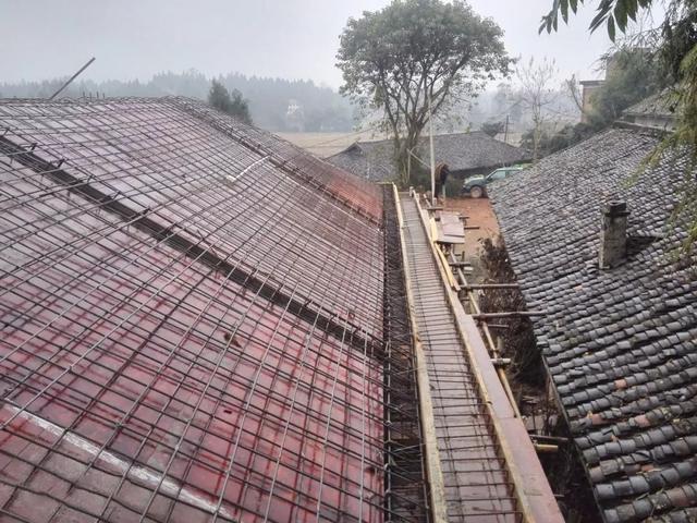 11*11米帶露臺(tái)現(xiàn)代二層農(nóng)村小洋樓設(shè)計(jì)圖，附施工過(guò)程