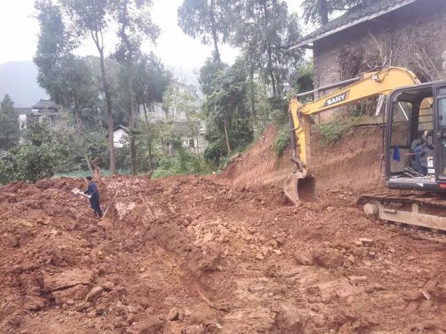 11*11米帶露臺(tái)現(xiàn)代二層農(nóng)村小洋樓設(shè)計(jì)圖，附施工過(guò)程