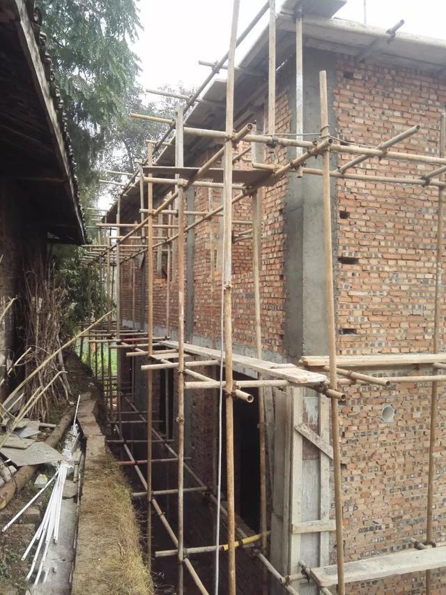 11*11米帶露臺(tái)現(xiàn)代二層農(nóng)村小洋樓設(shè)計(jì)圖，附施工過(guò)程