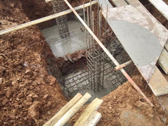 11*11米帶露臺(tái)現(xiàn)代二層農(nóng)村小洋樓設(shè)計(jì)圖，附施工過(guò)程