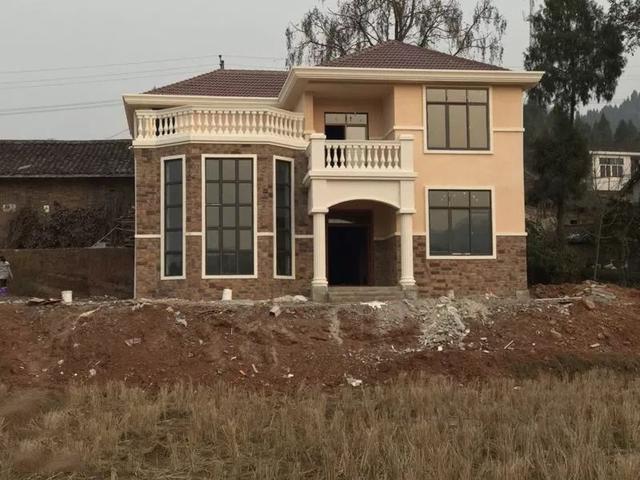 11*11米帶露臺(tái)現(xiàn)代二層農(nóng)村小洋樓設(shè)計(jì)圖，附施工過(guò)程