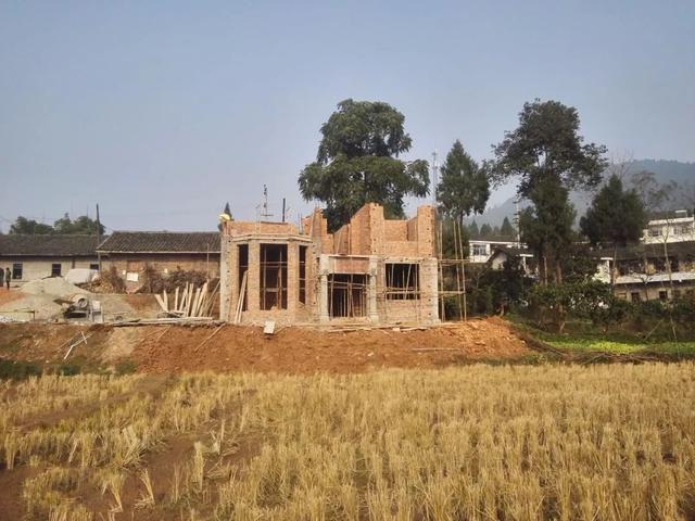 11*11米帶露臺(tái)現(xiàn)代二層農(nóng)村小洋樓設(shè)計(jì)圖，附施工過(guò)程