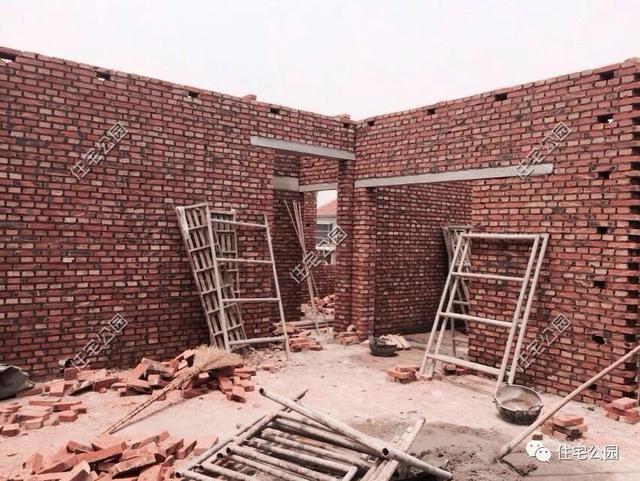 農(nóng)村自建別墅，磚混結(jié)構(gòu)省錢，框架結(jié)構(gòu)貴，是這樣嗎？