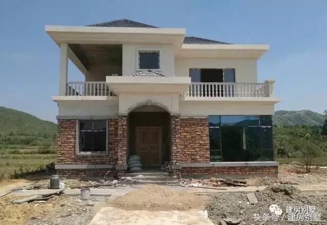 實(shí)拍15棟完工的二層農(nóng)村別墅圖，造價(jià)20左右
