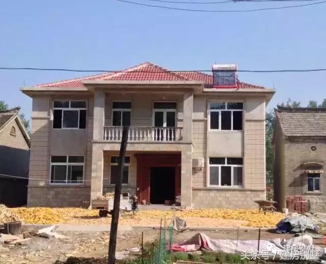 實(shí)拍15棟完工的二層農(nóng)村別墅圖，造價(jià)20左右