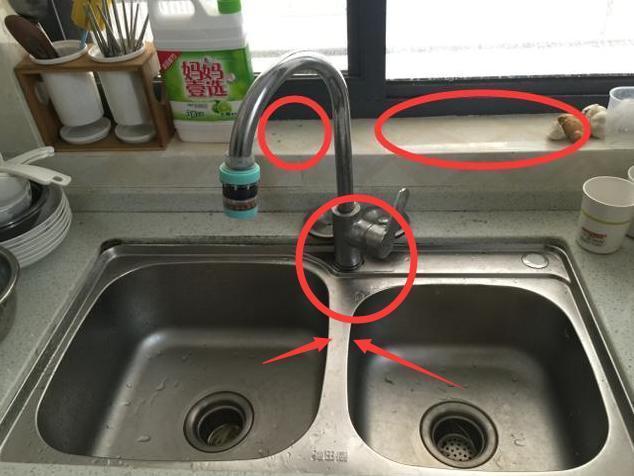 別再浪費(fèi)廚房這幾個空間！聰明主婦巧用一招，看起來跟別墅般大氣