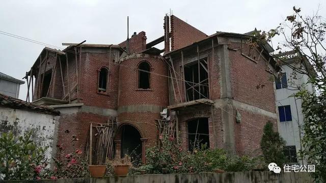 浙江80后曬新房，110萬自建花園別墅，城里人看了都眼紅！