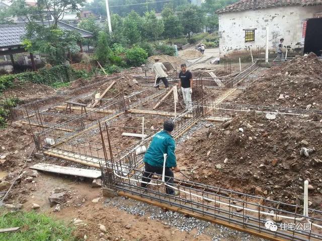 浙江80后曬新房，110萬自建花園別墅，城里人看了都眼紅！