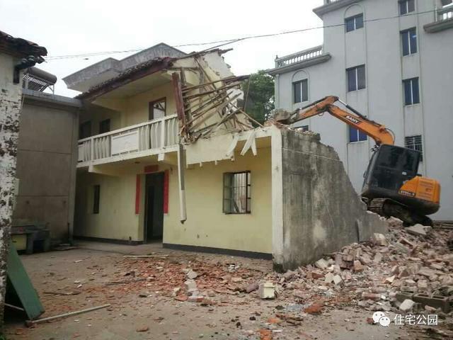 浙江80后曬新房，110萬自建花園別墅，城里人看了都眼紅！