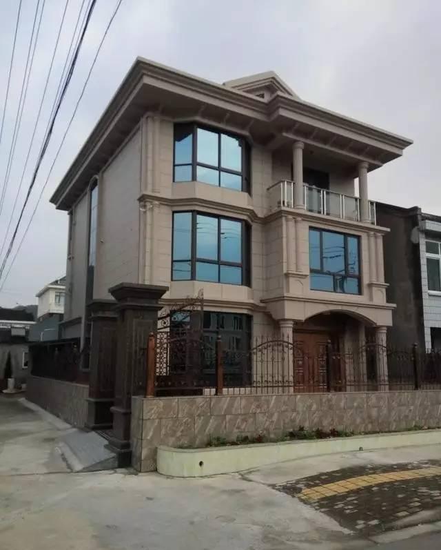 在農(nóng)村自建三層別墅，簡(jiǎn)歐造型能值多少錢！含圖紙