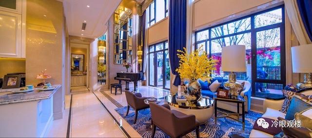 8.8米大橫廳、三開間朝南……這款“薄透漏”的聯(lián)排別墅耐人兒不？