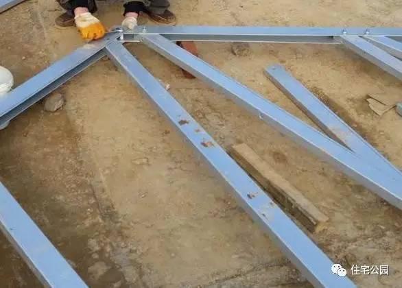 1500元每平米的輕鋼別墅，是否能取代紅磚房在農(nóng)村的地位？