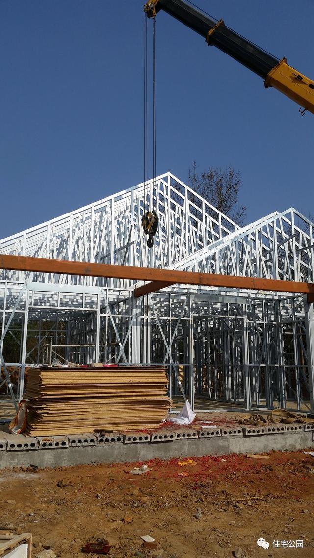 1500元每平米的輕鋼別墅，是否能取代紅磚房在農(nóng)村的地位？