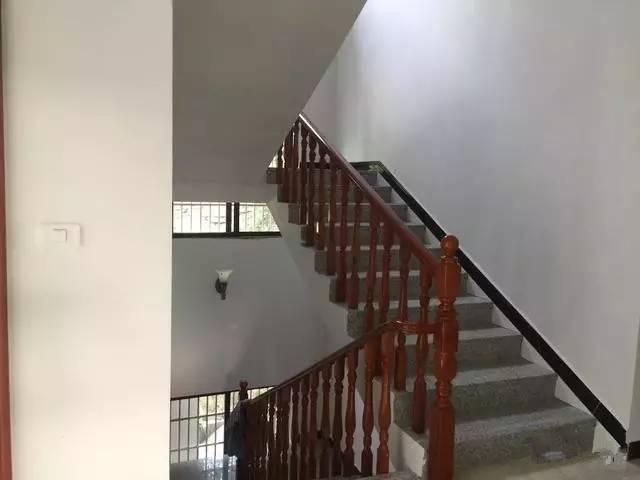 曬曬我家農(nóng)村帶地下室的自建房，朋友看了都說好