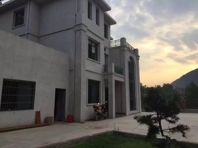 曬曬我家農(nóng)村帶地下室的自建房，朋友看了都說好