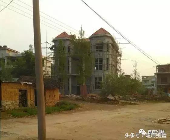 湖北自建三層別墅，主體就花了25萬，看下超值嗎