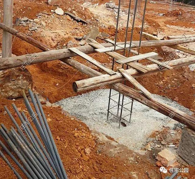 幾套農(nóng)村自建別墅外觀實(shí)景圖，附戶型圖和施工過程