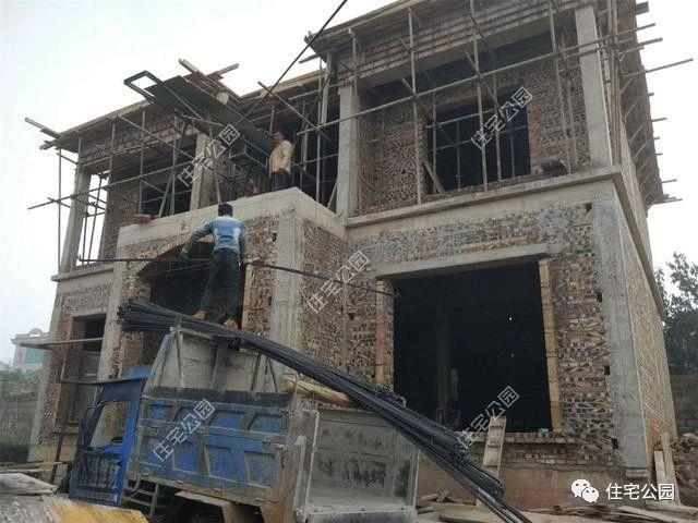 幾套農(nóng)村自建別墅外觀實(shí)景圖，附戶型圖和施工過程