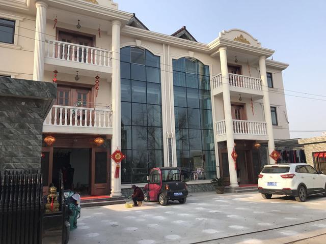 江蘇兄弟宅基地自建雙拼別墅，歐式奢華鄰居羨慕瘋！