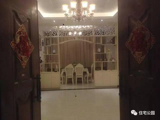 江西網(wǎng)友65萬建別墅，內(nèi)部設計美，外有小溪環(huán)繞！