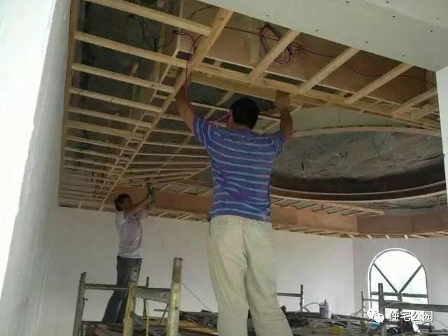 江西網(wǎng)友65萬建別墅，內(nèi)部設計美，外有小溪環(huán)繞！