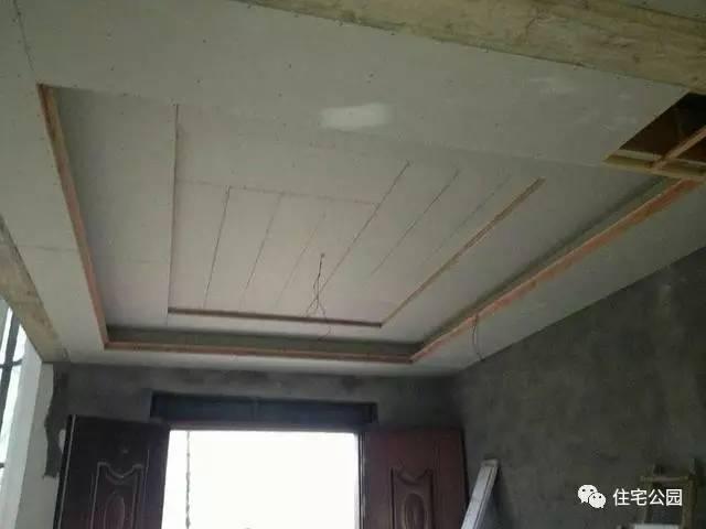 江西網(wǎng)友65萬建別墅，內(nèi)部設計美，外有小溪環(huán)繞！