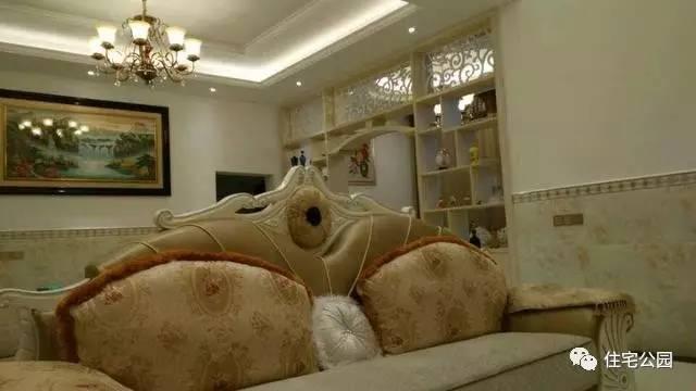 江西網(wǎng)友65萬建別墅，內(nèi)部設計美，外有小溪環(huán)繞！