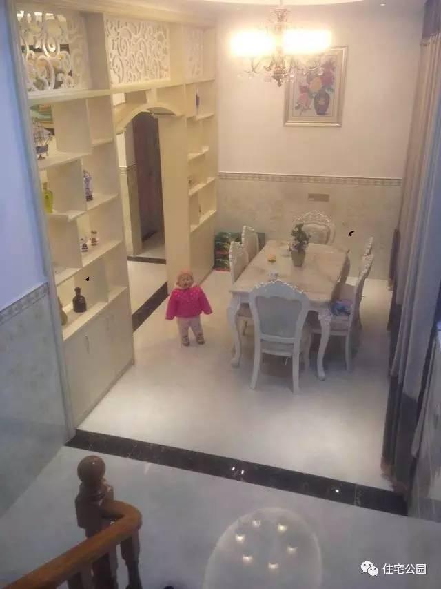 江西網(wǎng)友65萬建別墅，內(nèi)部設計美，外有小溪環(huán)繞！