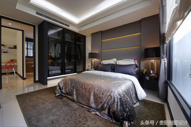 現(xiàn)代風(fēng)格居家設(shè)計(jì)，設(shè)計(jì)師說(shuō)加點(diǎn)中式設(shè)計(jì)效果會(huì)更好！