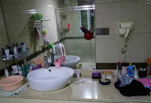 別人花60萬買了房子，他卻回鄉(xiāng)下建別墅